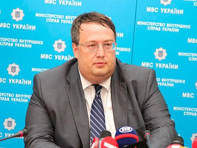 Донецьк і Луганськ заблоковані для бойовиків, а не для мирного населення, — Геращенко