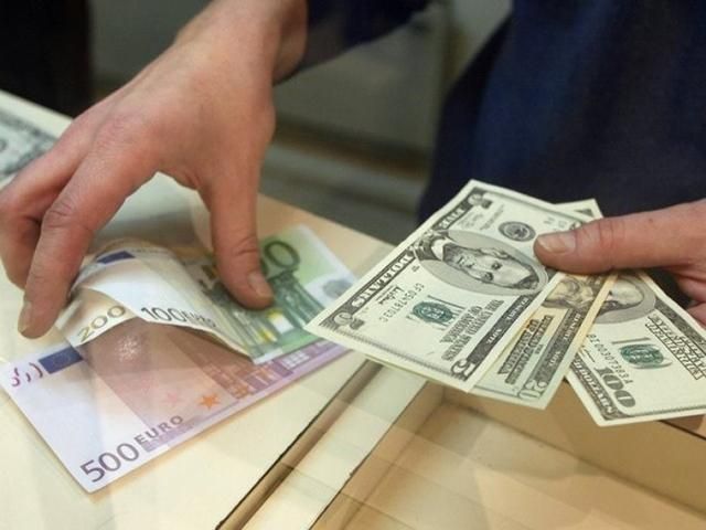 Доллар и евро подешевели — курсы валют на 7 июля