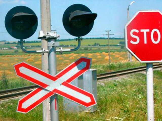 Боевики взорвали железнодорожный мост в Счастье, — СНБО Боевики взорвали железнодорожный мост в Счастье, — СНБО