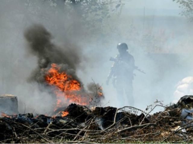 Сили АТО знищили 7 одиниць техніки терористів, які тікали зі Слов'янська  