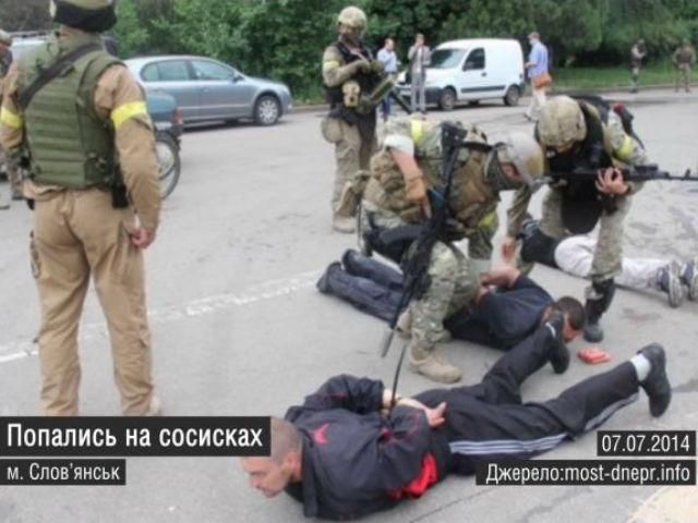 Найяскравіші кадри 7 липня: в Слов'янську затримали терористів, в Вінниці відбулися мокрі бої