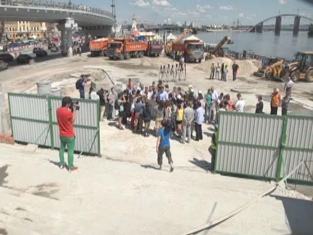 Транспортну розв'язку на Поштовій площі завершать за 2 місяці, – Кличко Транспортну розв'язку на Поштовій площі завершать за 2 місяці, – Кличко