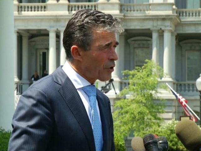 Порошенко заслуговує на підтримку завдяки спробам мирно врегулювати ситуацію, — генсек НАТО Порошенко заслуговує на підтримку завдяки спробам мирно врегулювати ситуацію, — генсек НАТО