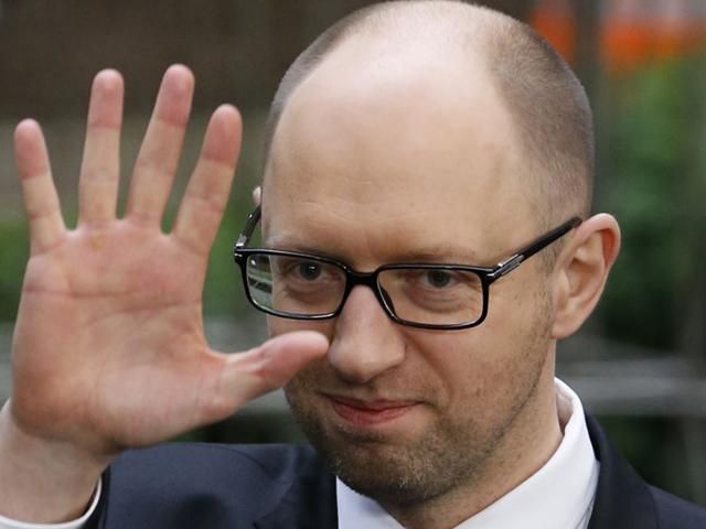 Яценюк до біженців: Повертайтесь в свої рідні міста Яценюк до біженців: Повертайтесь в свої рідні міста