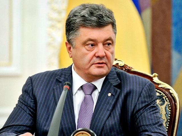 Порошенко доручив ГПУ та МЗС розібратися у справі Савченко Порошенко доручив ГПУ та МЗС розібратися у справі Савченко