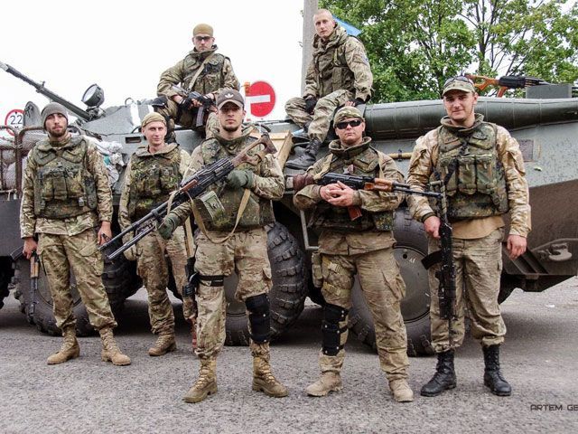 Знай героев в лицо: украинские военные проехались освобожденным Краматорском (Фото. Видео) Знай героев в лицо: украинские военные проехались освобожденным Краматорском (Фото. Видео)