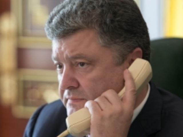 Порошенко, Меркель й Олланд не бачать кроків РФ для подолання конфлікту на сході України