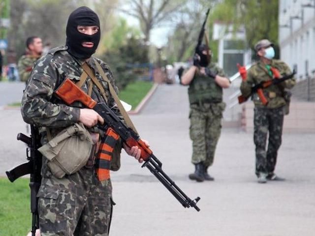 У Луганську терористи обстріляли школу, є поранені, — ЗМІ