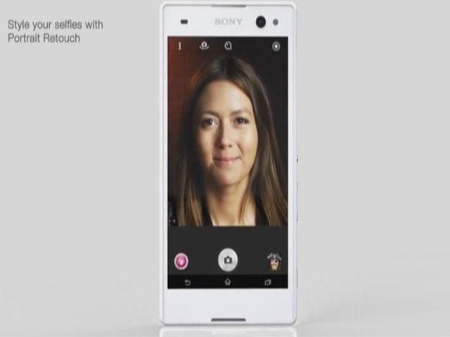 Sony представила смартфон специально для любителей "селфи" Sony представила смартфон специально для любителей "селфи"