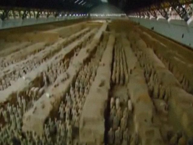 11 липня в місті Сіань були знайдені поховання глиняної армії 11 липня в місті Сіань були знайдені поховання глиняної армії