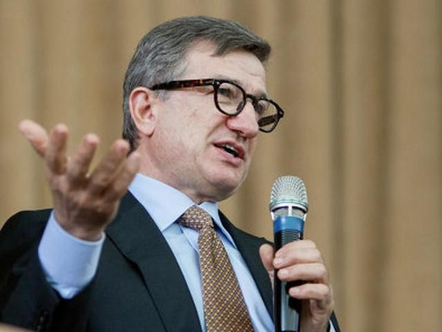 Таруту надо отдать под суд, он покрывает регионалов-пособников террористов, — Ляшко Таруту надо отдать под суд, он покрывает регионалов-пособников террористов, — Ляшко