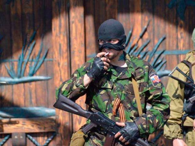 За сутки боевики совершили 15 обстрелов сил АТО, — Минобороны За сутки боевики совершили 15 обстрелов сил АТО, — Минобороны