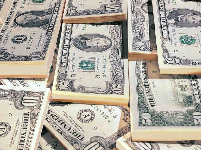 Доллар и евро не изменились - курсы валют на 11 июля Доллар и евро не изменились - курсы валют на 11 июля