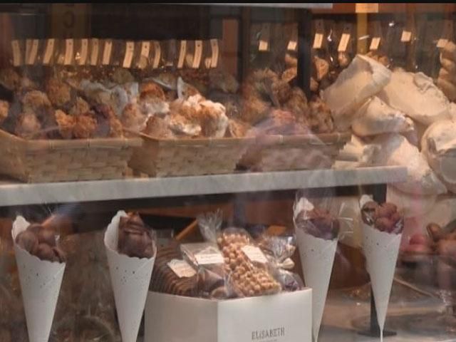 У брюссельському Музеї шоколаду виготовляють сотні цукерок щодня 
