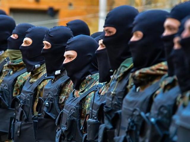 Бойцы "Азова" задержали одного из лидеров донецких террористов (Фото. Видео)