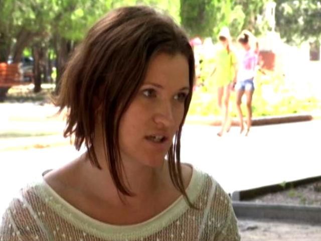 Кримчан з українським паспортом російські прикордонники не випускають з півострова Кримчан з українським паспортом російські прикордонники не випускають з півострова