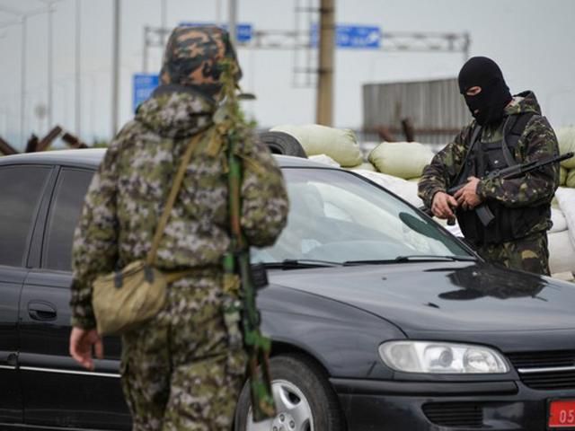 В Донецкой области террористы угнали автомобиль с гуманитарной помощью для роддома