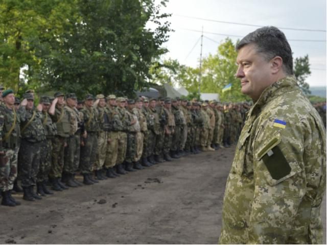 Порошенко не поедет на финал ЧМ—2014 вследствии ситуации в Украине