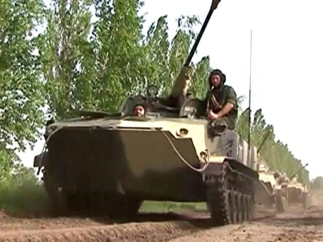 Терористи воюють новітньою зброєю, про яку українська армія може хіба мріяти Терористи воюють новітньою зброєю, про яку українська армія може хіба мріяти