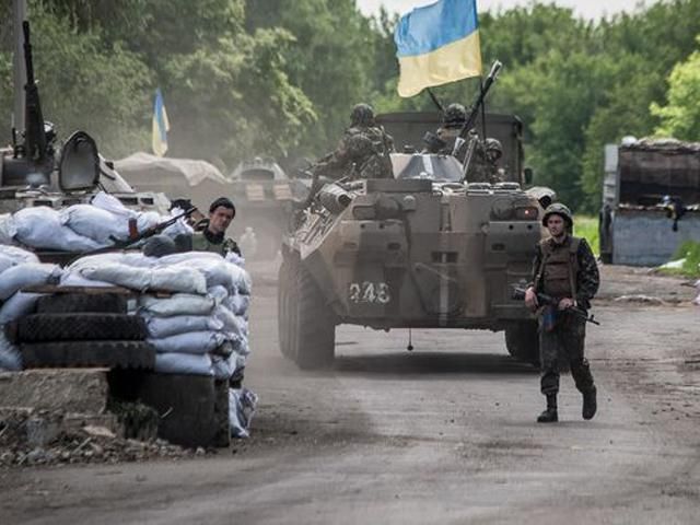 Украинские войска приближаются к Луганску (Фото)
