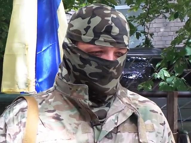 "Правый сектор" воюет с вооруженными боевиками, а не с мирными жителями, — Семенченко