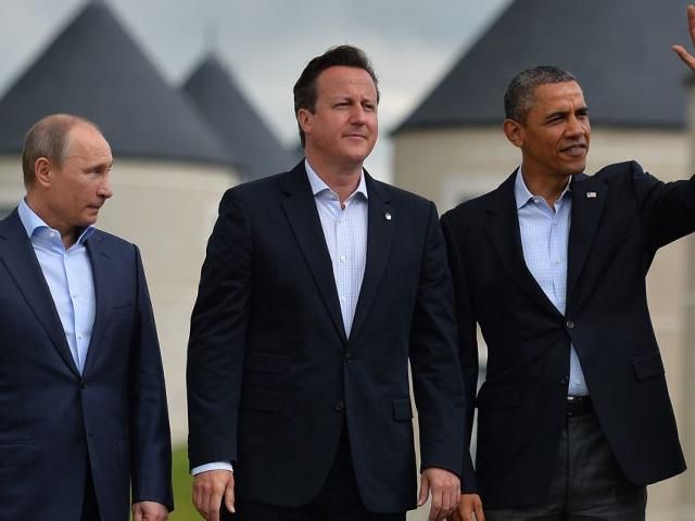 Великобритания и США не устают угрожать России новыми санкциями Великобритания и США не устают угрожать России новыми санкциями