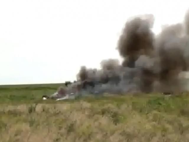 Члены экипажа со сбитого террористами Ан-26 — живые, — СНБО