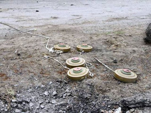 Милиция изъяла у диверсантов карты заминированных объектов Милиция изъяла у диверсантов карты заминированных объектов