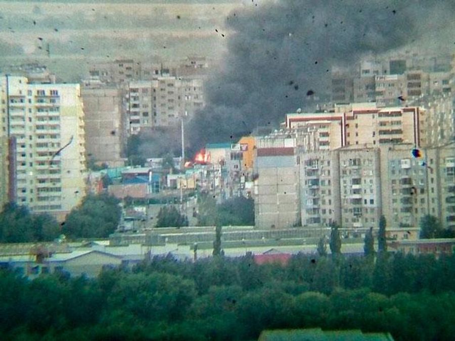 Террористы обстреляли жилые кварталы Луганска с "Града", — штаб АТО Террористы обстреляли жилые кварталы Луганска с "Града", — штаб АТО