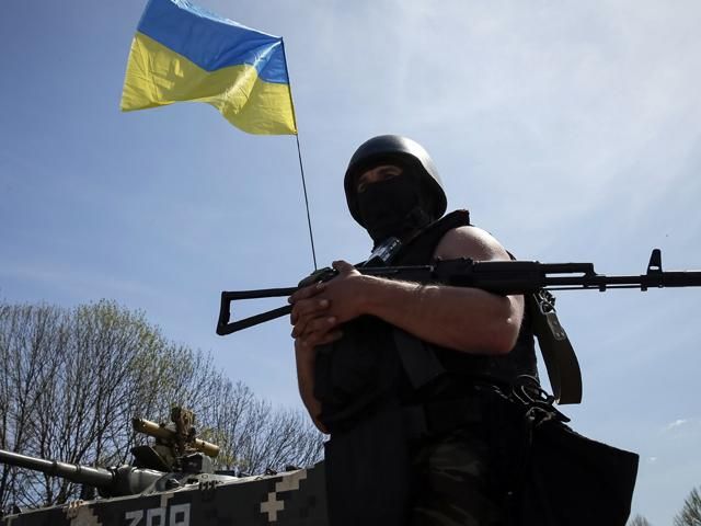 За ночь террористы обстреляли блокпосты сил АТО. Потери уточняются, — Тымчук За ночь террористы обстреляли блокпосты сил АТО. Потери уточняются, — Тымчук