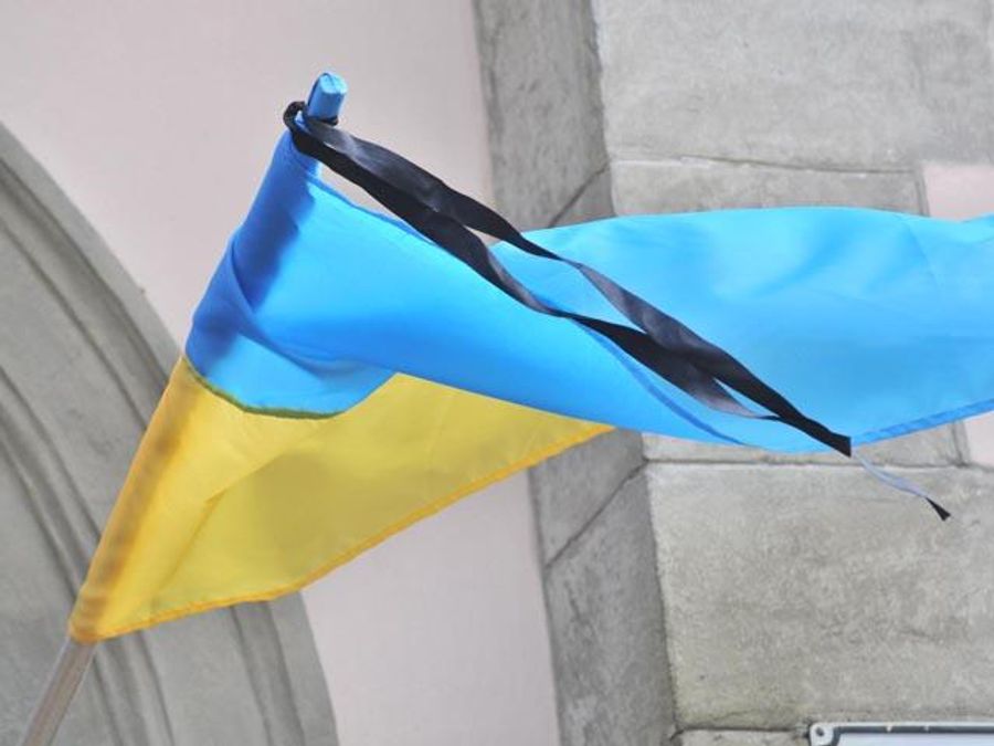 В Луганську оголошено жалобу: за три дні загинули 17 мирних жителів В Луганську оголошено жалобу: за три дні загинули 17 мирних жителів