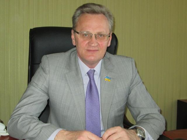 Секретаря горсовета Славянска с совещания Авакова вывели в наручниках