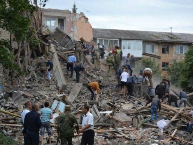 Бомбардування Сніжного могли організувати як бойовики, так і російська сторона, — Геращенко