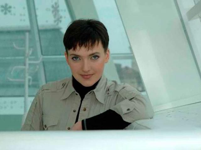 Савченко вывезли в Россию с мешком на голове и в наручниках, — консул Савченко вывезли в Россию с мешком на голове и в наручниках, — консул