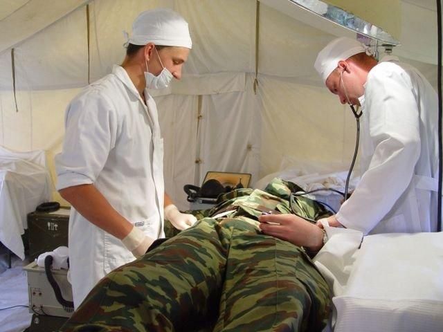 За время АТО погибли 4 военных врачи, ранены — 8