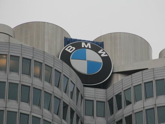 BMW відкликає 1,6 млн автомобілів по всьому світу