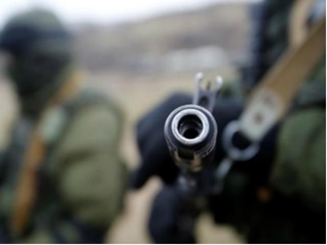 В Авдеевке двое украинских военных попали в плен В Авдеевке двое украинских военных попали в плен