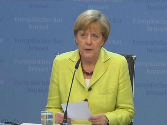 Мы разочарованы, что должны прибегать к таким существенным мерам против России, — Меркель