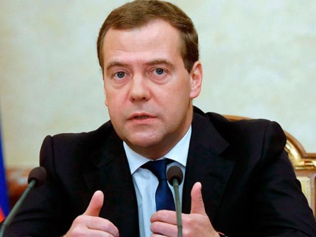 Санкції щодо Росії не допоможуть Україні, — Медведєв