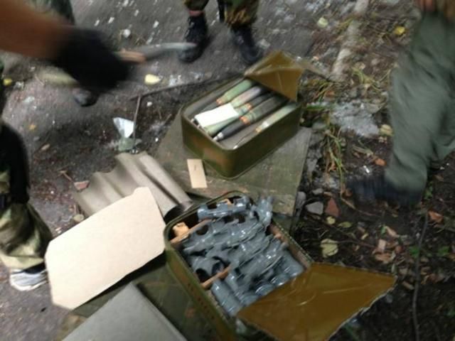 В славянском колледже силы АТО нашли склад боеприпасов российского производства (Фото)