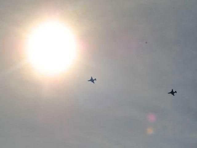 Російський винищувач збив український літак в районі Сніжного, — джерело Російський винищувач збив український літак в районі Сніжного, — джерело