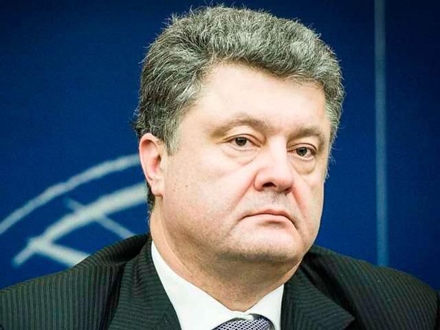 Порошенко доручив МЗС розібратися з обстрілами військових з території РФ Порошенко доручив МЗС розібратися з обстрілами військових з території РФ