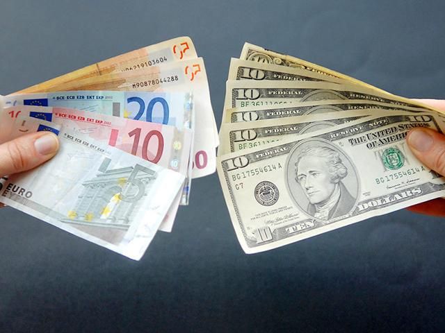 Євро подешевшав — курси валют на 17 липня