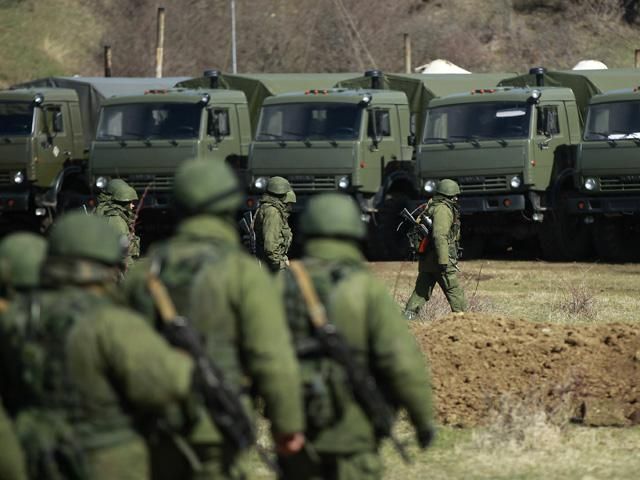 В Луганской области появились "зеленые человечки", — СНБО