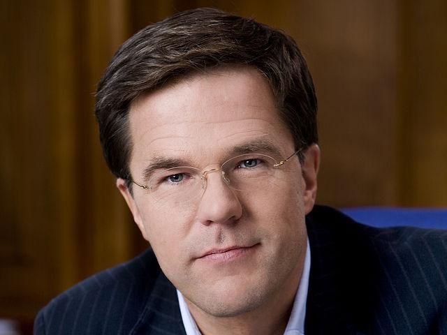 Голландия готова направить своих специалистов в Украину для расследования авиакатастрофы Голландия готова направить своих специалистов в Украину для расследования авиакатастрофы