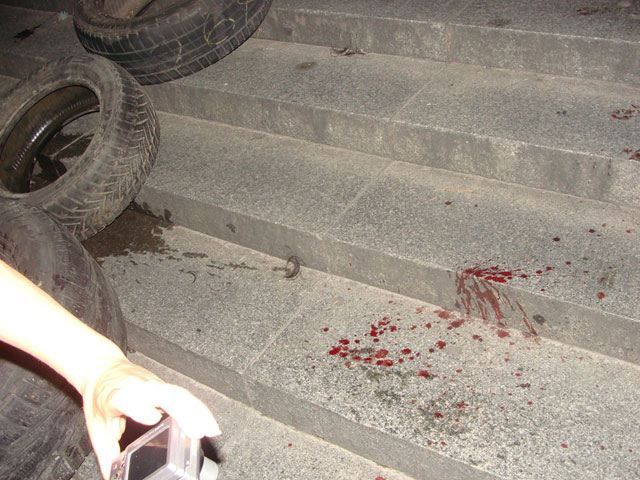 На Майдане ночью были взрывы: есть раненый (Фото)