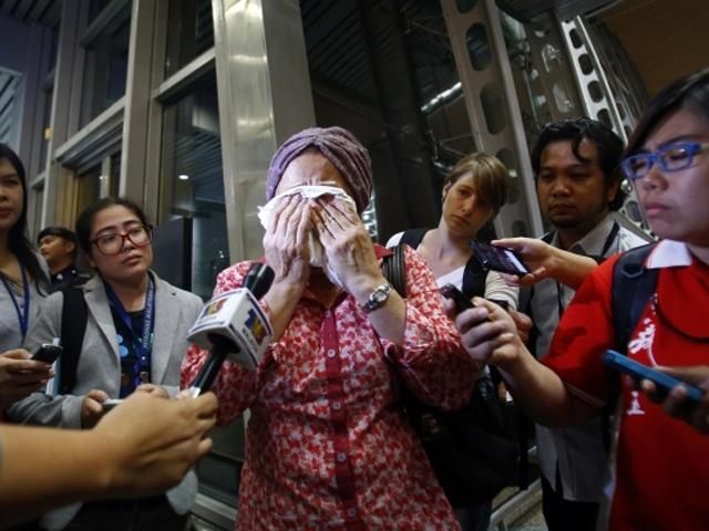 Украина бесплатно поселит родственников жертв теракта в Донецкой области Украина бесплатно поселит родственников жертв теракта в Донецкой области