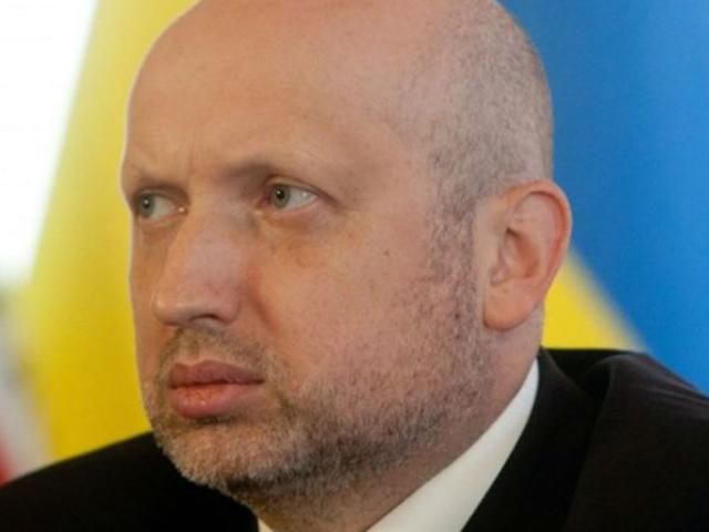 Турчинов закликав світ постачати Україні сучасну зброю та техніку для боротьби з терористами