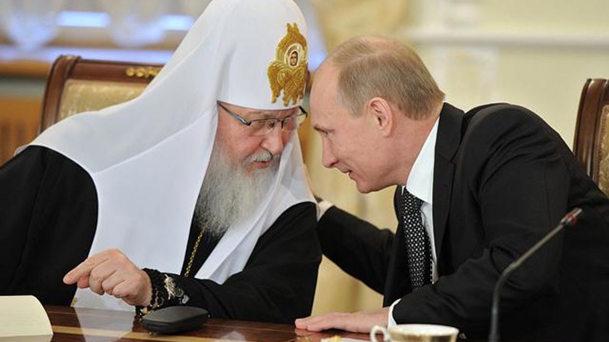 Путин просит патриарха Кирилла "внести вклад в умиротворение" в Украине Путин просит патриарха Кирилла "внести вклад в умиротворение" в Украине