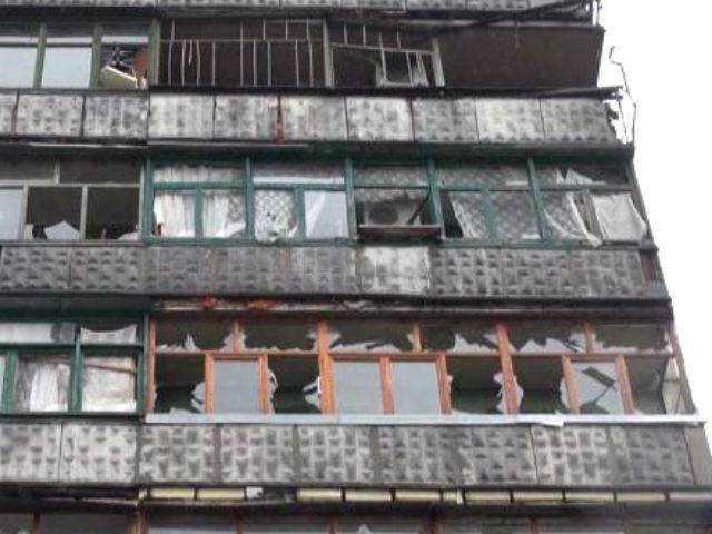 Зараз в Луганську перебої з водою, електропостачанням та зв'язком Зараз в Луганську перебої з водою, електропостачанням та зв'язком